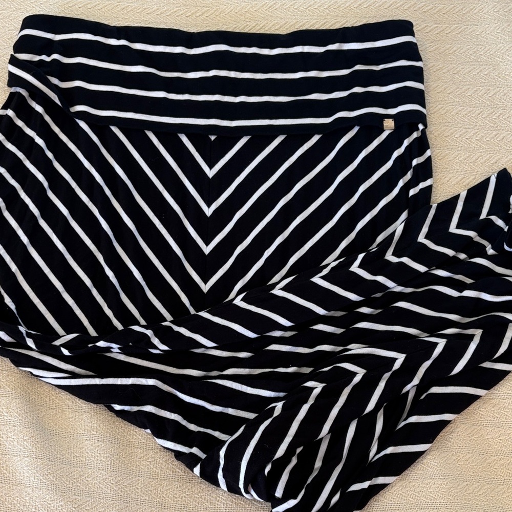 NWOT XL Calvin Klein Black and White Striped floor full length flowy Skirt